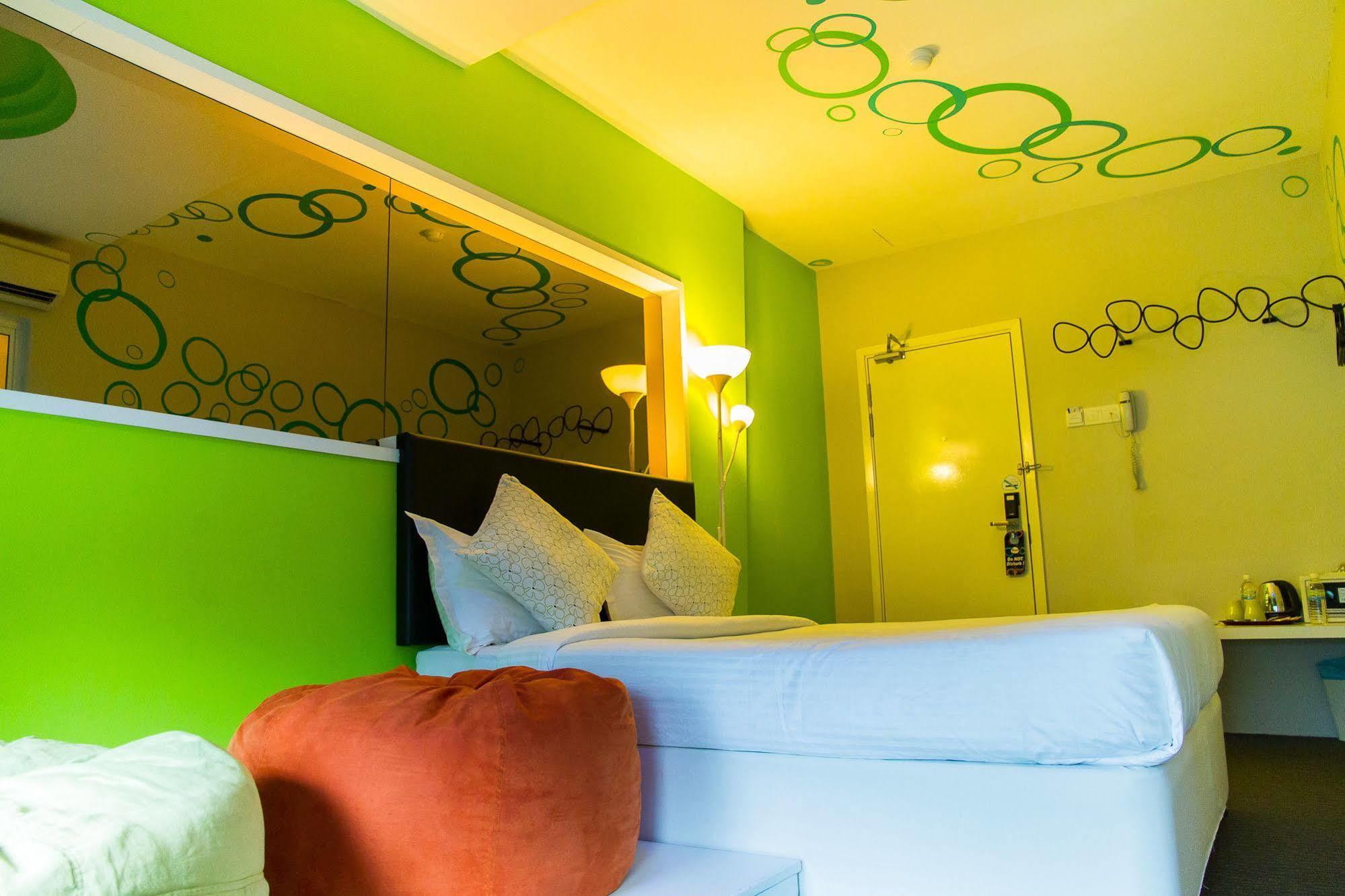 Bliss Boutique Hotel Johor Bahru Esterno foto